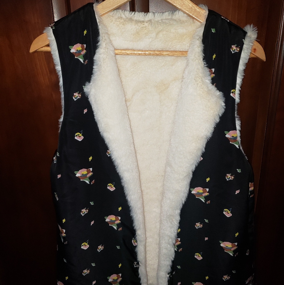 Matilda Jane size M Reversible Vest
